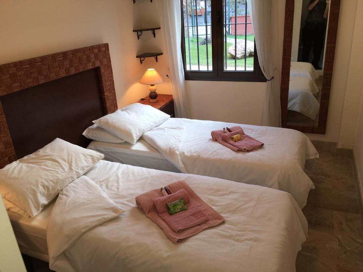 Beautiful 2-Bed Bathrooms Estepona Apartment Exterior foto